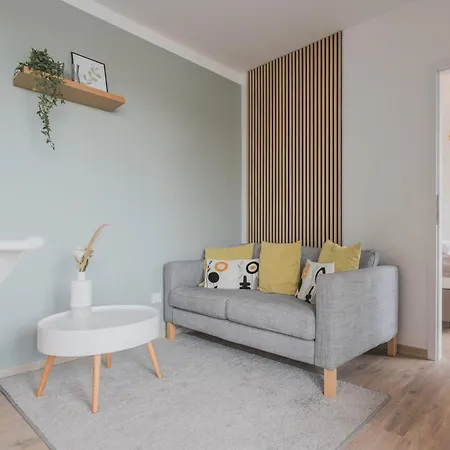 Rentaflat Hamburg 01 Am Bahnhof Norderstedt