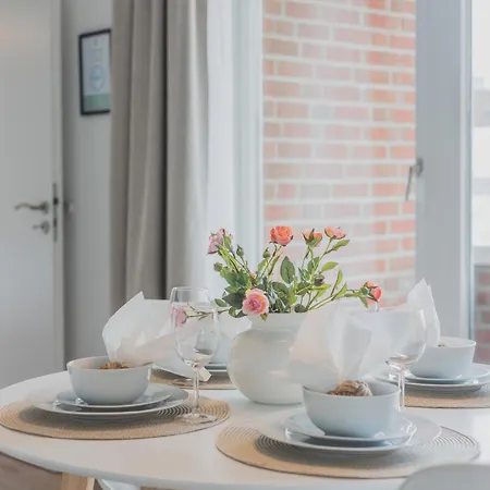 Rentaflat Hamburg 01 Am Bahnhof Norderstedt