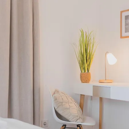 Rentaflat Hamburg 01 Am Bahnhof Norderstedt