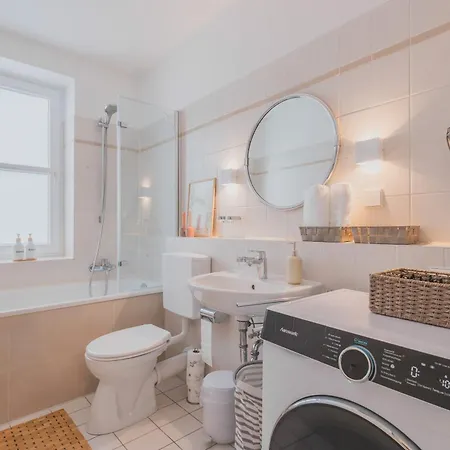 Rentaflat Hamburg 01 Am Bahnhof *