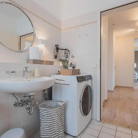 Rentaflat Hamburg 01 Am Bahnhof Lägenhet *