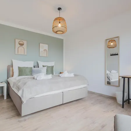 Rentaflat Hamburg 01 Am Bahnhof 아파트 노르더슈테트